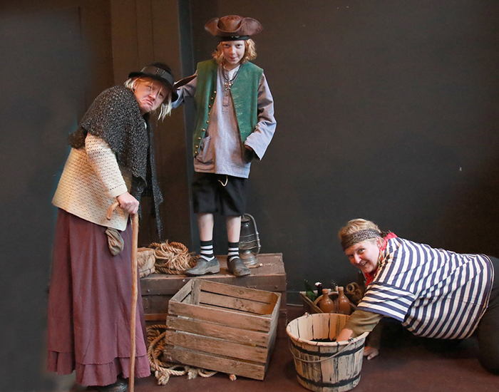 Det Lille Teater opfører ”Piratæblerne”. Der er verdenspremiere på torsdag. Foto Søren Gülck