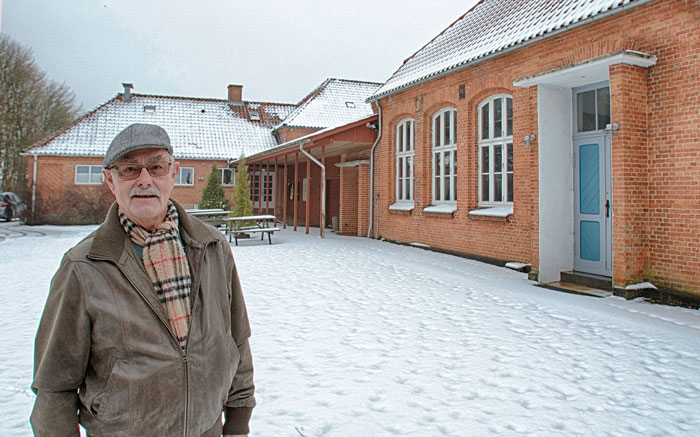 Ole Gaul Nilum opfordrer folk til at gå ind på www.underværker.dk / projekt og like forslaget om udvidelse af Det lille Teater. Foto Søren Gülcl