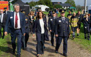 I flere timer besøgte Prinsesse Marie landsstævnet. Hun blev ledsaget af borgmester Erik Lauritzen og flere officielle fra beredskabet. Foto Lene Neumann Jepsen