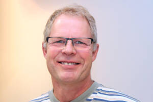 61-årige Keld Wraae er godt tilfreds med arbejdslivet som selvstændig murer og fliselægger, for han styrer selv slagets gang og har en god, fast kundekreds. Arkivfoto