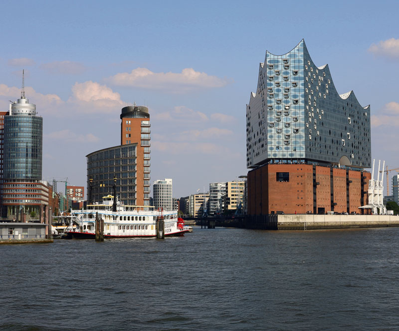 1 dags bustur til Hamborg med havnerundfart