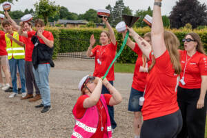 Studenterne blev budt indenfor i præstegården i Rinkenæs, hvor Helene Ingerslev blev student. Foto Søren Gülck