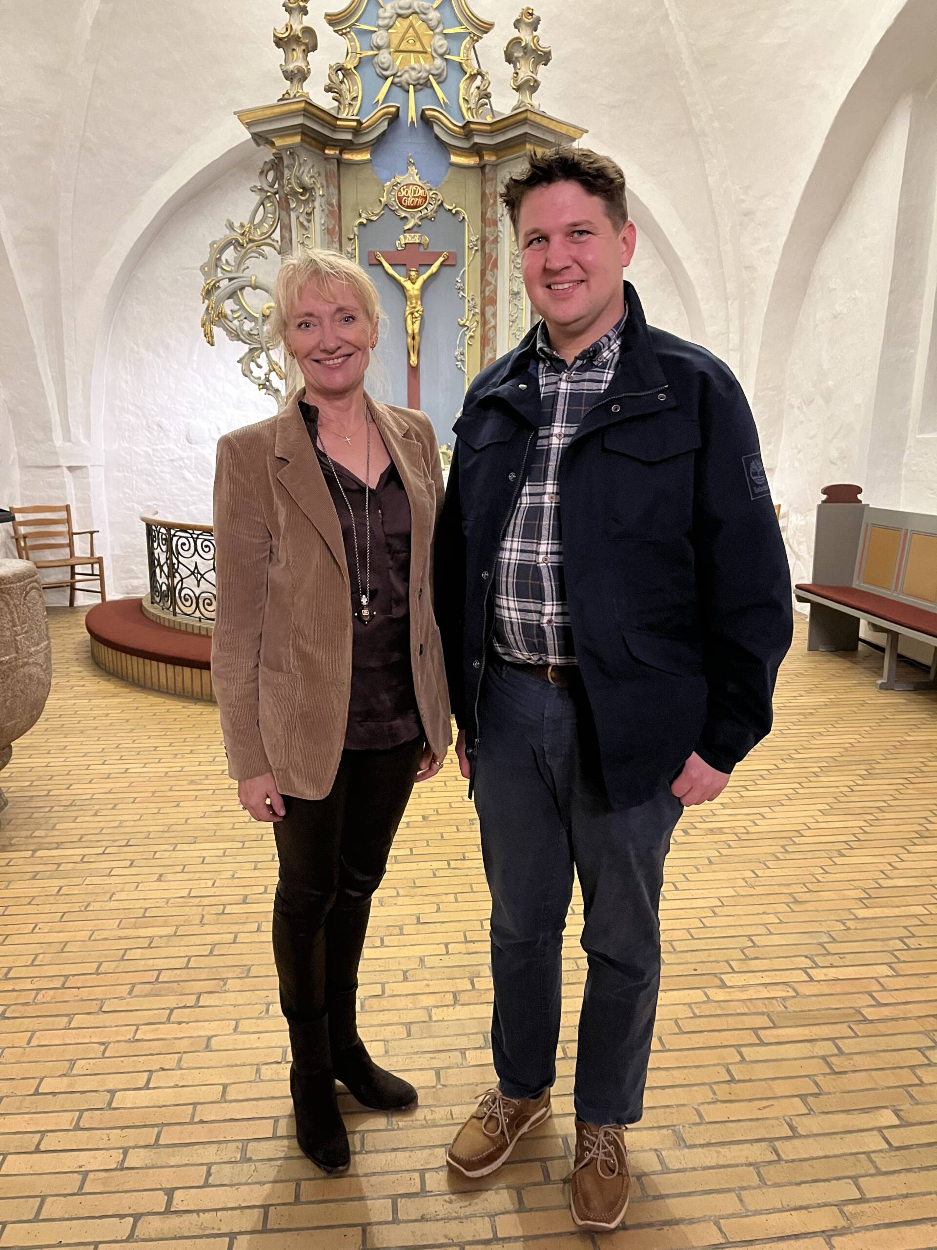 Billede 1 Præst Kathrine Lilleør og præst Lars Meilandt Hansen Bov Kirke 12.11.2025
