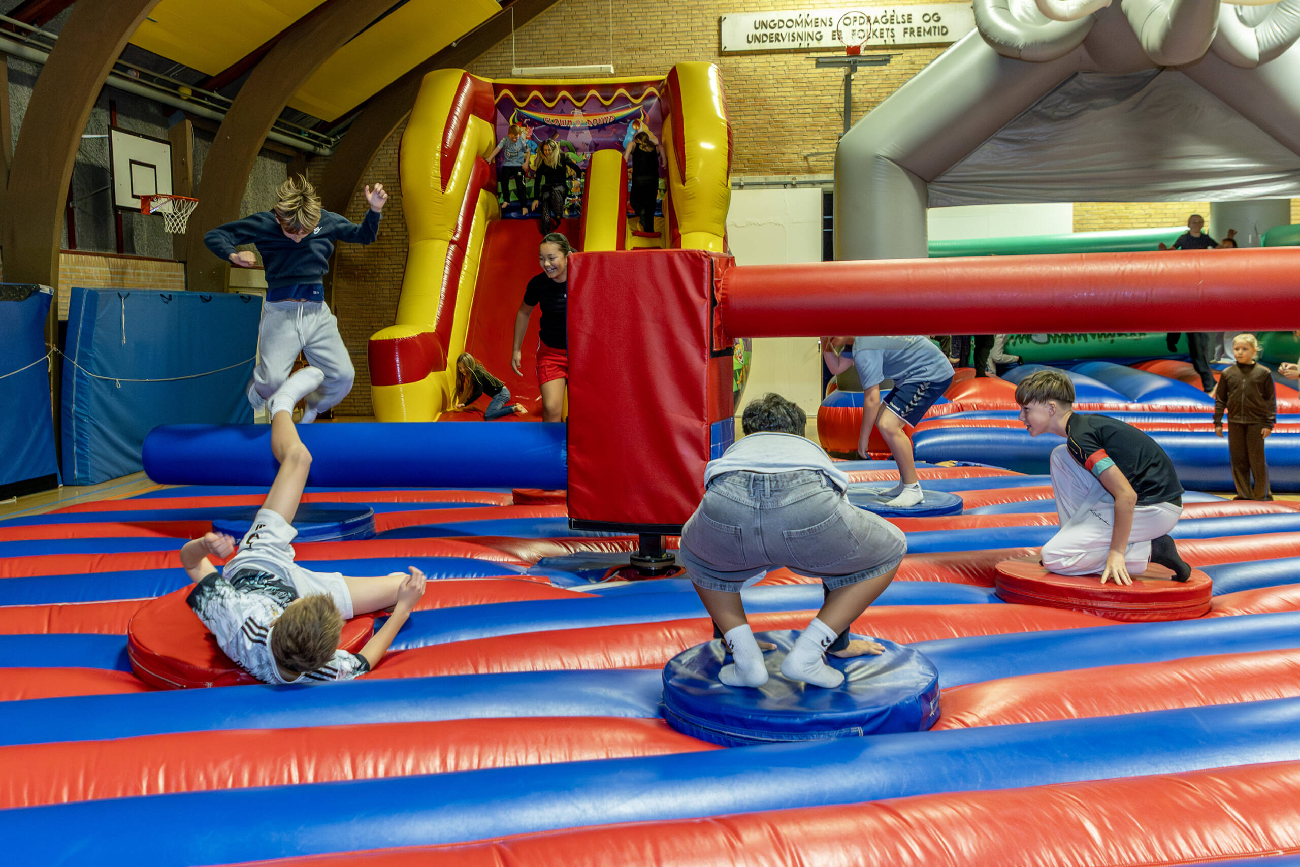Rinkenæs skole 80 år
