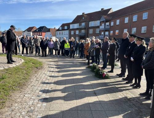 Mindehøjtidelighed i Gendarmhaven samlede 60 deltagere