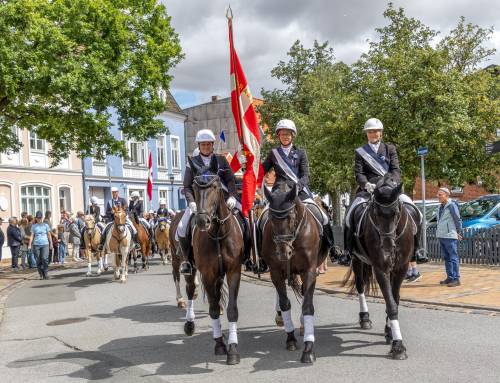 125 ryttere og 60 pyntede cykler skabte fest i Gråsten