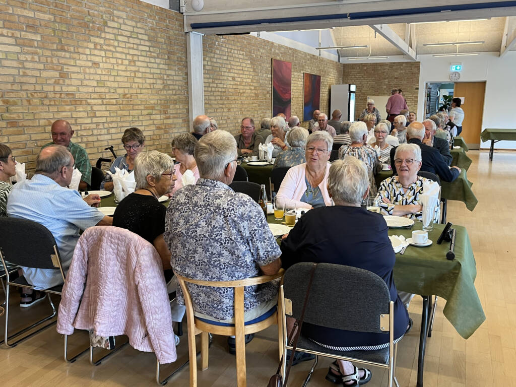 Stor opbakning til søndagsspisning i ÆldreSagen Bov