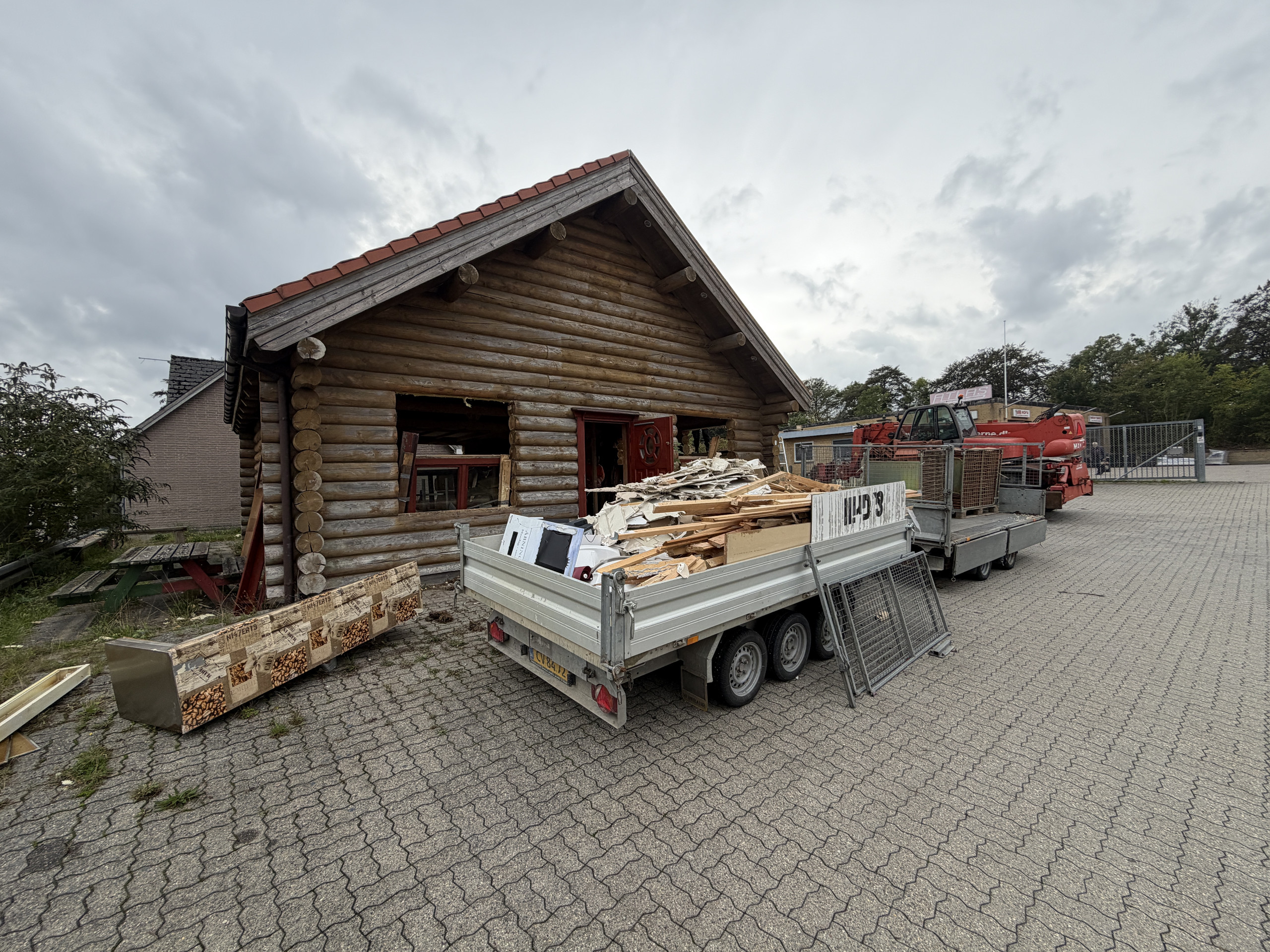 Bjælkehuset i Rinkenæs bliver fjernet Bjælkehuset i Rinkenæs bliver fjernet