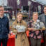 Jesper Kock, Lind Sandra, vinderen Helle Kramer og dommer Daniel Staugaard ved kåringen af årets æblekage i Gråsten