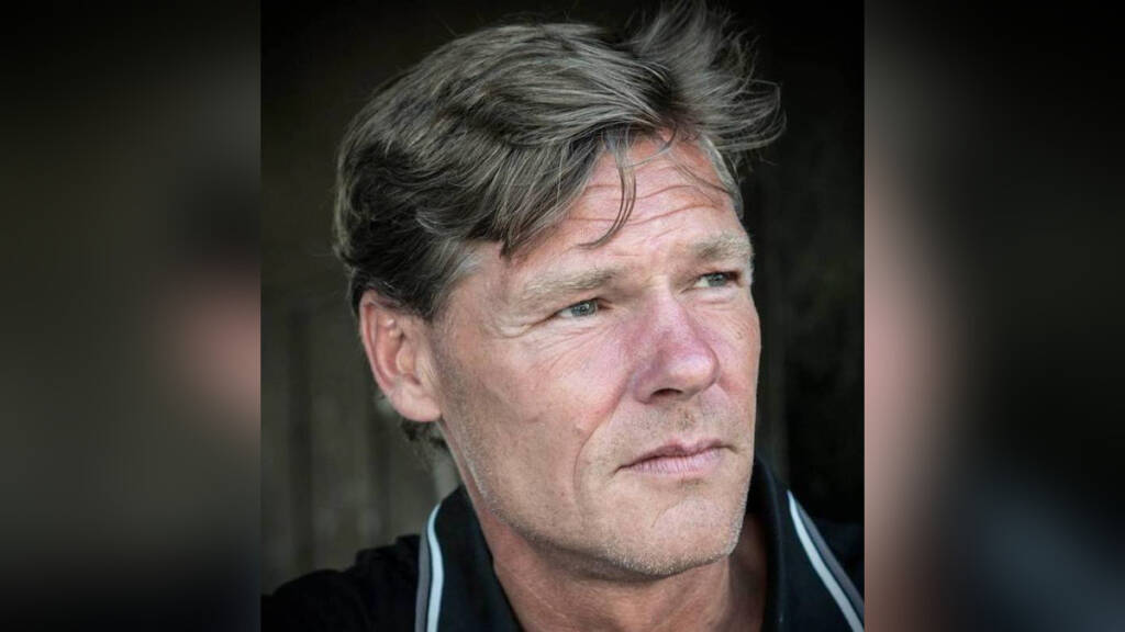 Portræt af forfatteren Claus Lohman