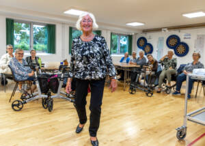 Modeopvisning for pensionister i Ahlmannsparken i Gråsten (1)