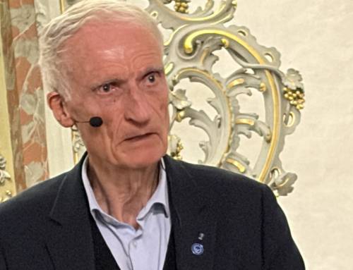 Bertel Haarder i Bov Kirke: Vi skal være en del af noget større